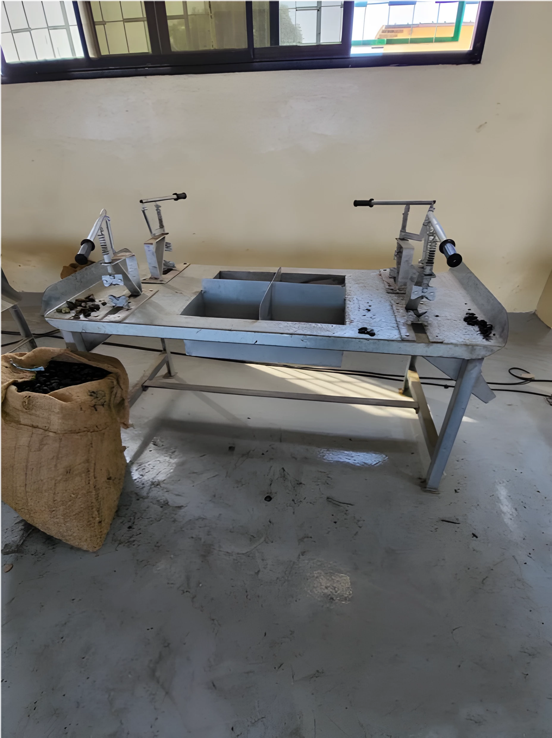 Broyeur fixe électrique